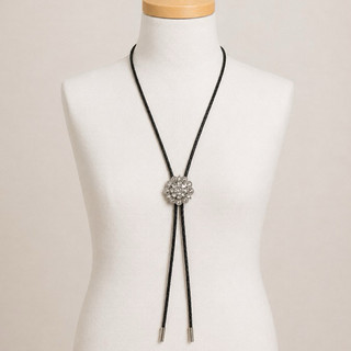 Chocker Colar Gravatinha Country Strass Branco Wester  🌵 Moda Boiadeira Gravatinha Unissex B23