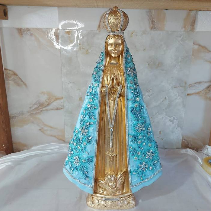 Imagem de Nossa Senhora Aparecida de 65 cm / com Rendas e Pedrarias / Pintada na cor Azul Claro e Dourado