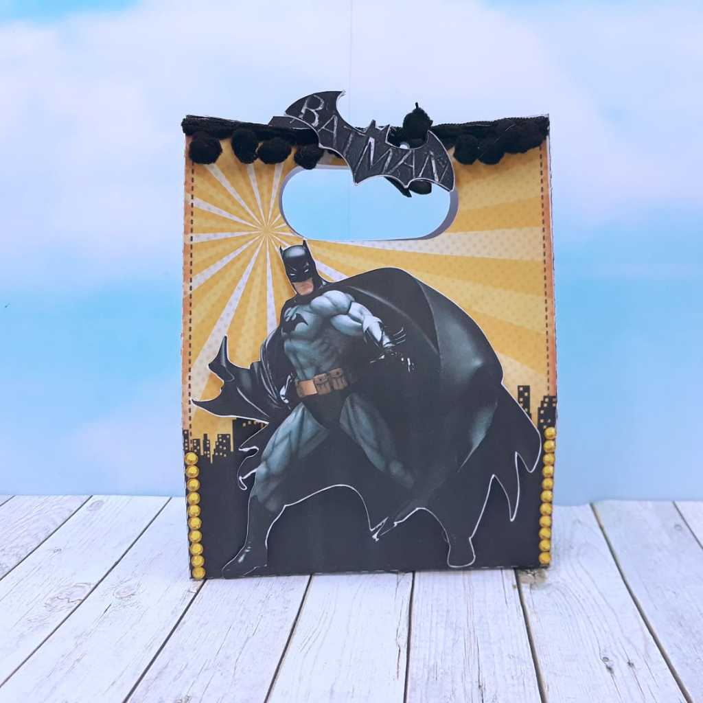 Kit com 10 Sacolinhas de Lembrancinhas Personalizadas - Batman