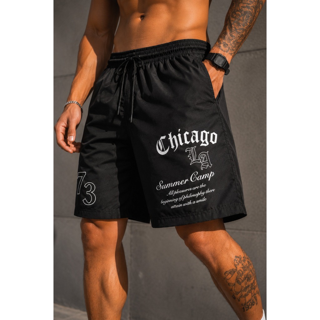 Short Masculino Tactel Grosso Sem Elastano Preto Estampado Chicago LA 73 Streetwear