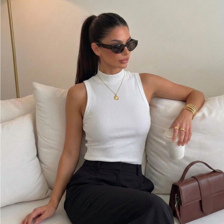 Blusa Feminina Regata Canelada Cavada Gola Alta Moda Básica Verão Estilosa Elegante Blusinha