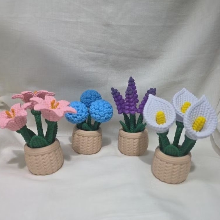 Vasos Decorativos Flores Artificiais Estilo Crochê–Lírio, Lavanda, Copo-de-Leite, rosa e Hortênsia–Decoração