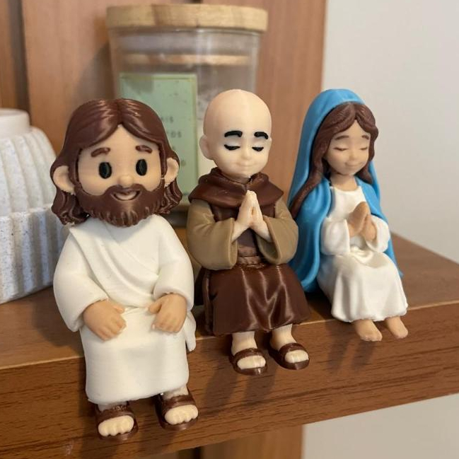 Mini Jesus e Mini NSra Sentado 5cm Decorativo