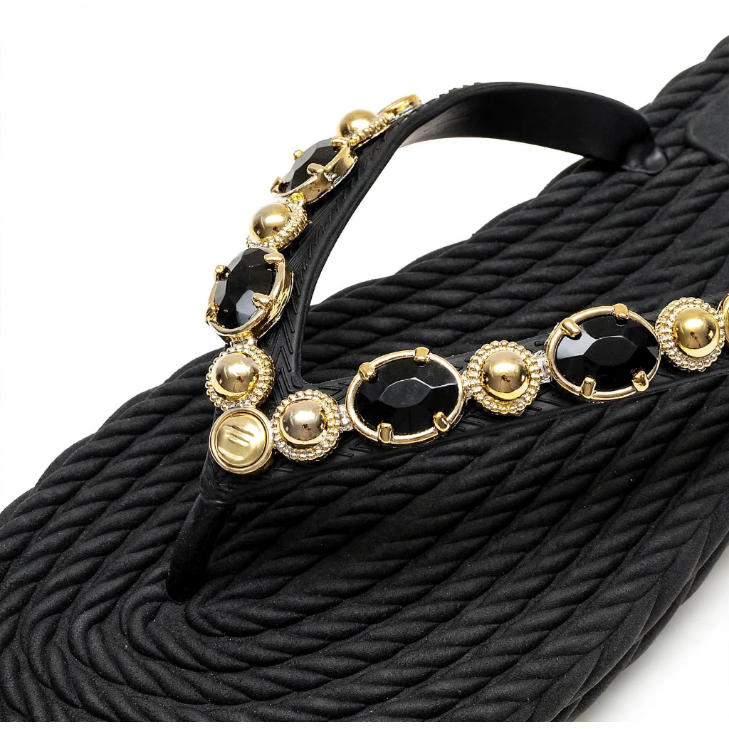 Chinelo Com Pedraria feminino estiloso Antiderrapante Confortável Macio Leve Dia a Dia