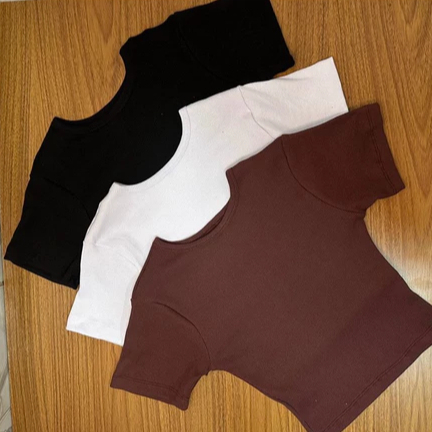 Kit 3 Cropped Manga Curta Canelado Manguinha Gola Redonda Ribana Canelada Algodão Blusinha Curta Camiseta Básica Cores