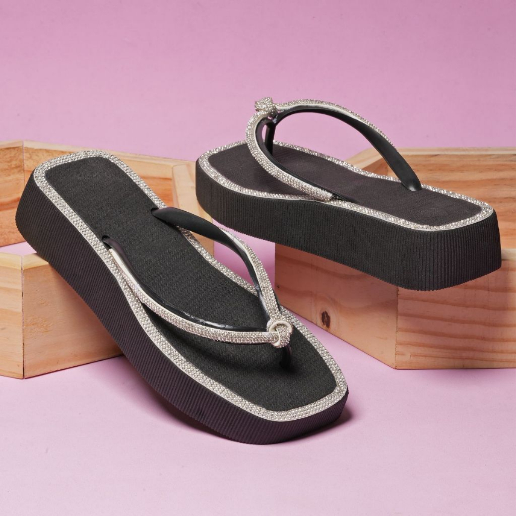 Chinelo Feminino Plataforma Flatform Strass Sola Alta Bico Quadrado Microexpandido Conforto Casual Dia a Dia Praia