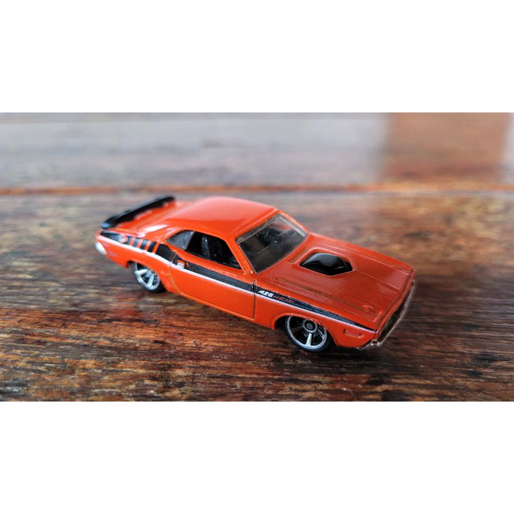 Hot Wheels - '71 Dodge Challenger "Green Lantern" - New Models 2011 (Fora da Embalagem) - 1:64