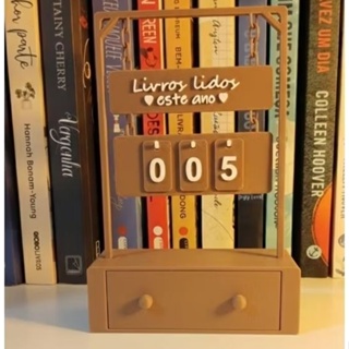 Contador de livros lidos anual com gavetinha em Oferta na Shopee