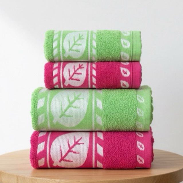 Jogo Toalhas Banho e Rosto Algodão Premium Jacquard Felpuda 4 peças – 1,35m x 75cm Alta Absorção