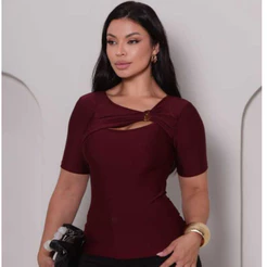 Blusa Feminina Suplex com Fivela Dourada Manga Curta