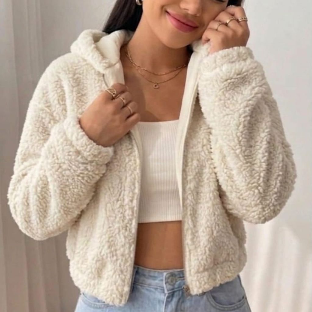 CASAQUINHO DE PELINHOS COM CAPUZ SHERPA/TEDDY/CARNEIRINHO TENDÊNCIA MODA BRASIL Feminino