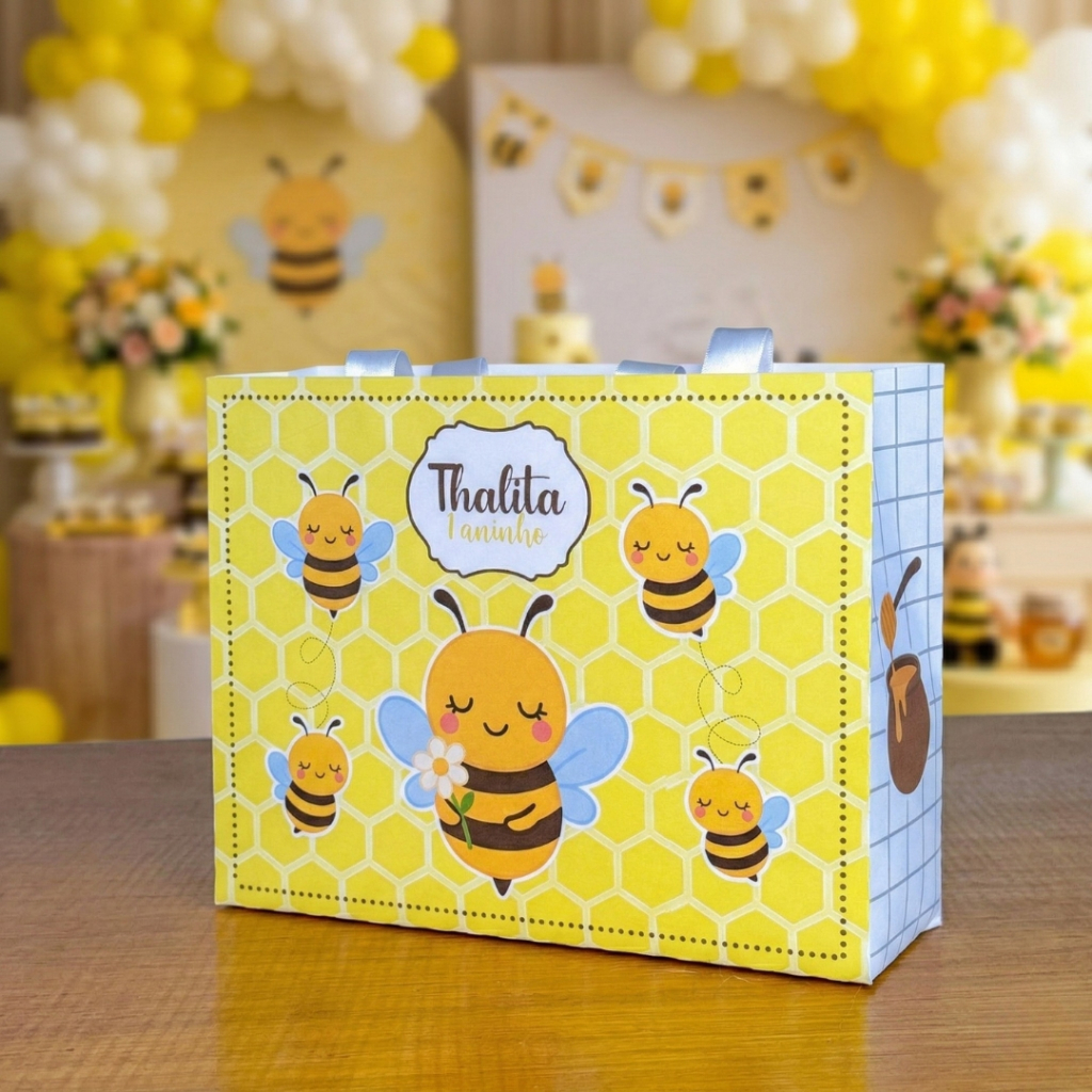 Kit Sacolinhas G + Adesivos ABELHINHA Personalizada Lembrancinhas Mimo Surpresa Infantil Aniversário PEGUE E MONTE