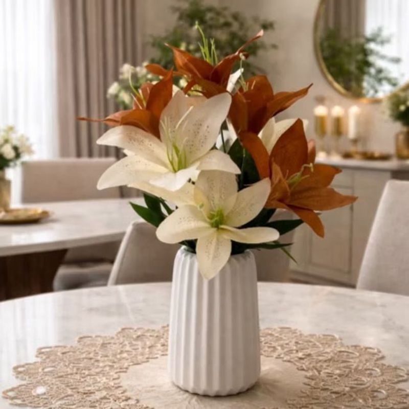 Vaso de gesso com lírios creme e terracota ou lírios creme e verde💫