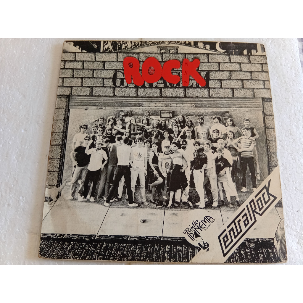 LP coletânea rock garagem (garotos da rua, taranatiriça, replicantes, astaroth...) bom estado vinil e capa com assinatur