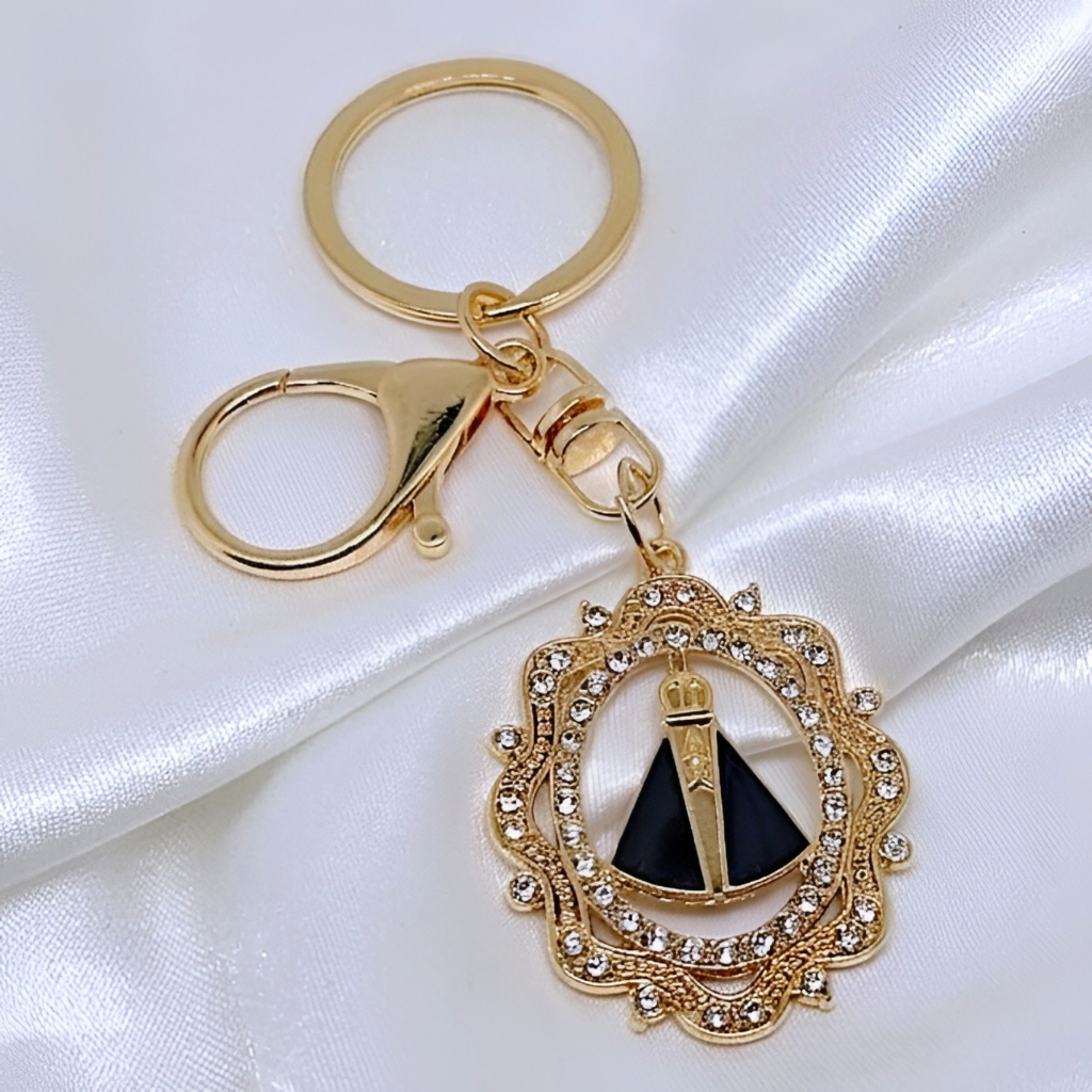 Chaveiro Folheado Nossa Senhora Aparecida Com Mosquete Religioso Oval