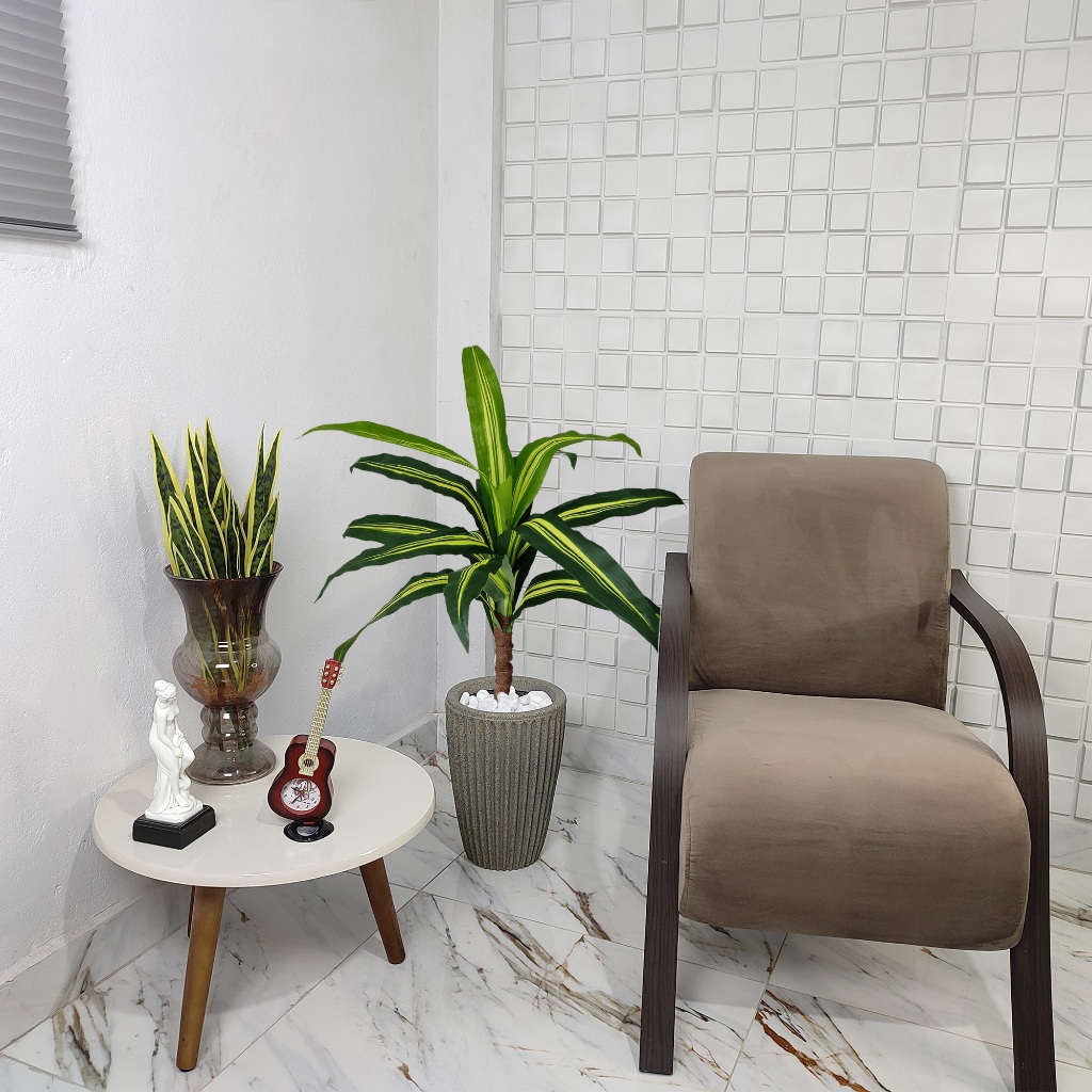 Planta Artificial Dracena Variegata Vaso Cone Mármore Pedra — imagem 2 de 2