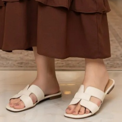 Sandalia Feminina Rasteira Tira H Chinelo Conforto Elegância Tendencia Casual Leve Mácia