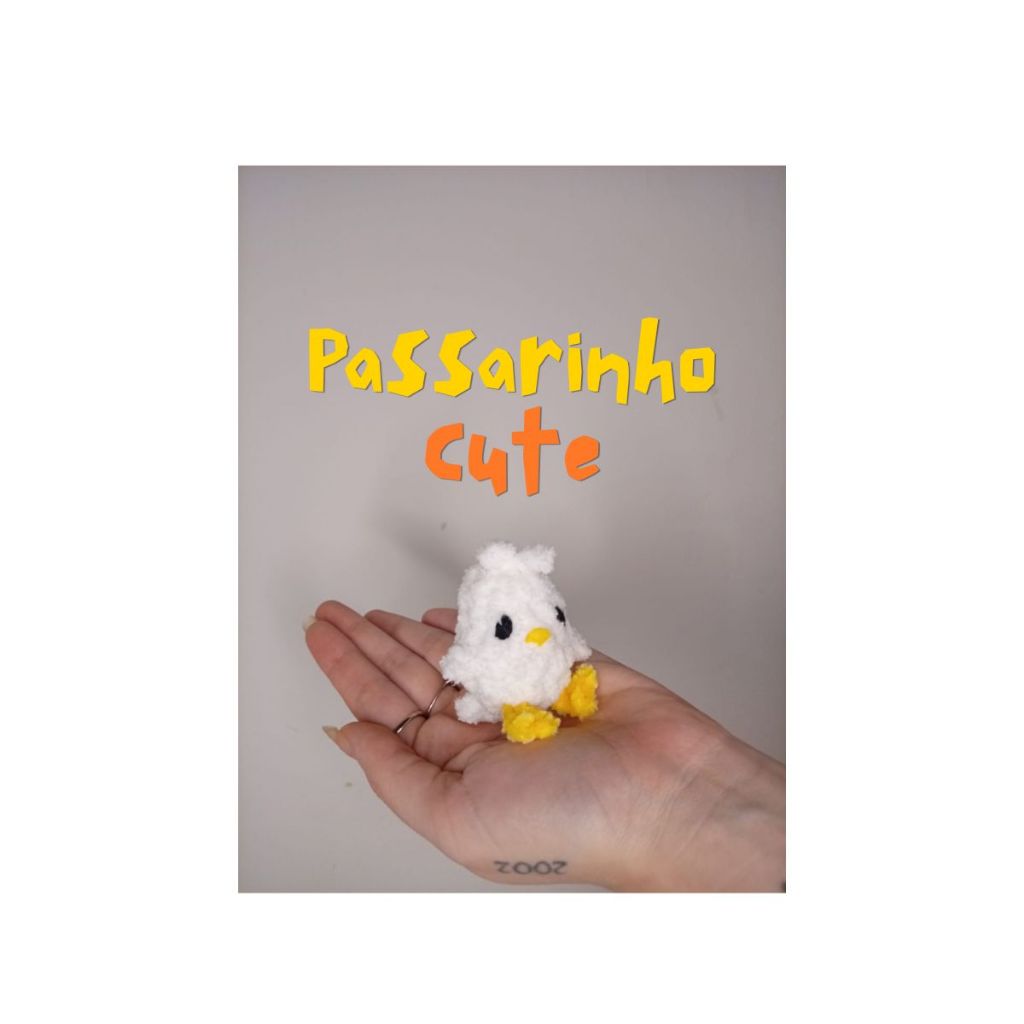 Chaveiro Passarinho Amigurumi Branco – Crochê/Pelúcia Fofo Meigo Acessório para Bolsa e Chaves