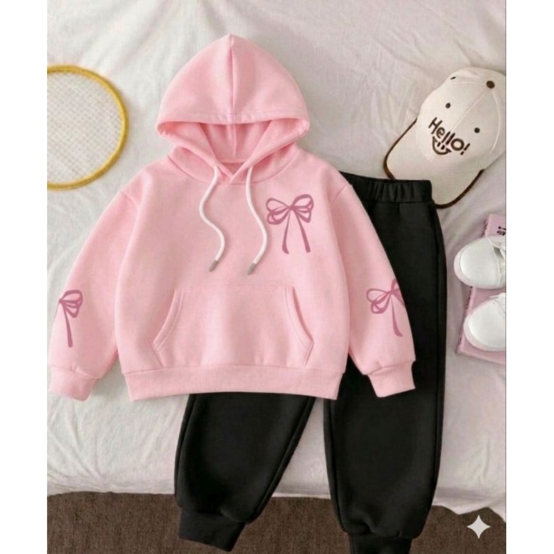Conjunto agasalho de moletom flanelado com estampa de laço delicados para encantar seu dia a dia