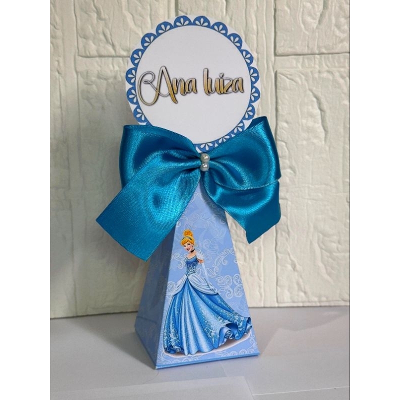 Caixa Pirâmide Cinderela / Cinderela Personalizada/Lembrancinha de Festa /Aniversário/Personalizados para festas