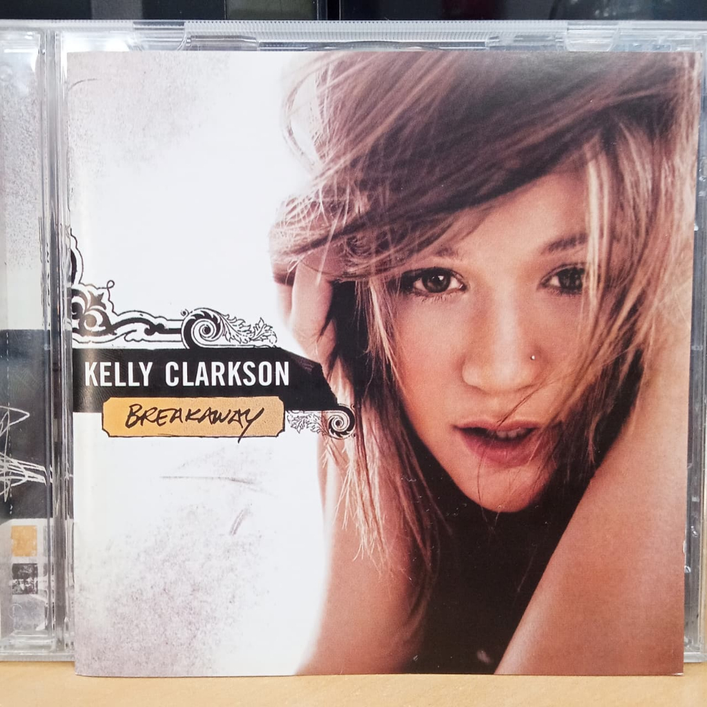 CD: Kelly Clarkson – Breakaway (2004)