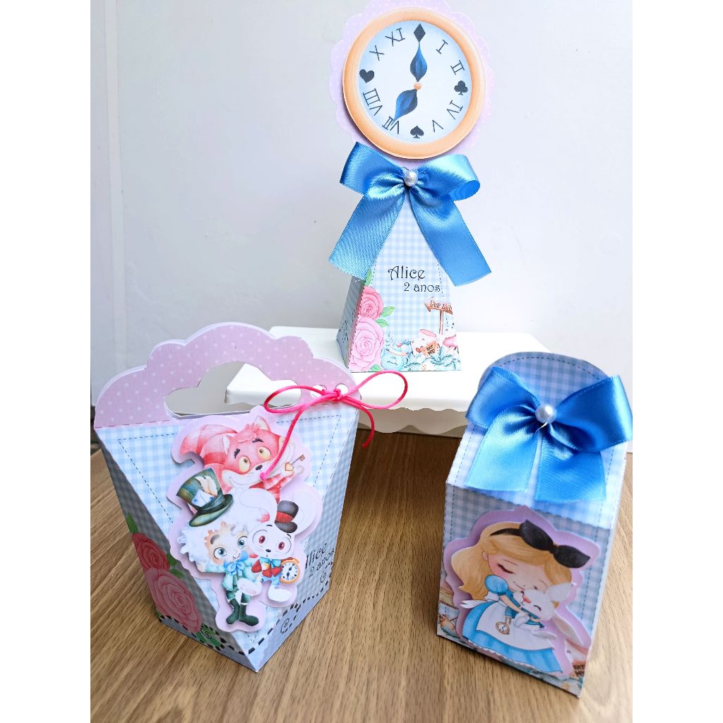KIT PEGUE E MONTE * ALICE NO PAIS DAS MARAVILHAS* CAIXINHAS PERSONALIZADAS