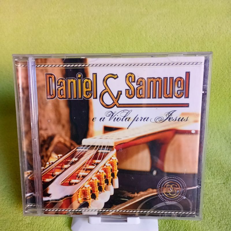 CD Daniel e Samuel E a viola pra Jesus.