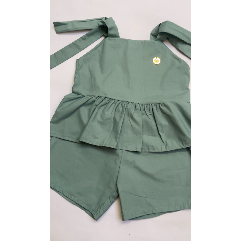 Conjunto infantil menina short e blusa de alça com laço casual feminino liso peplum em viscose