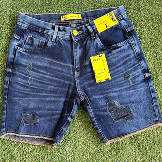 Bermuda Jeans Masculina Destroi Barra Desfiada