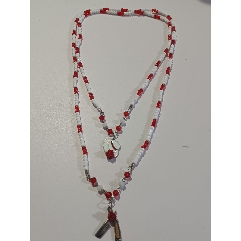 Escapulário Colar Duplo Maria Navalha, Chapéu com Flor, Navalha, Vermelho, Branco, Miçanga Proteção, Umbanda
