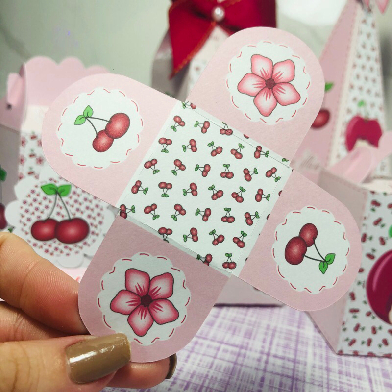 Forminha de Doces Cereja Personalizada no Tema /Lembrancinha de Festa /Aniversário