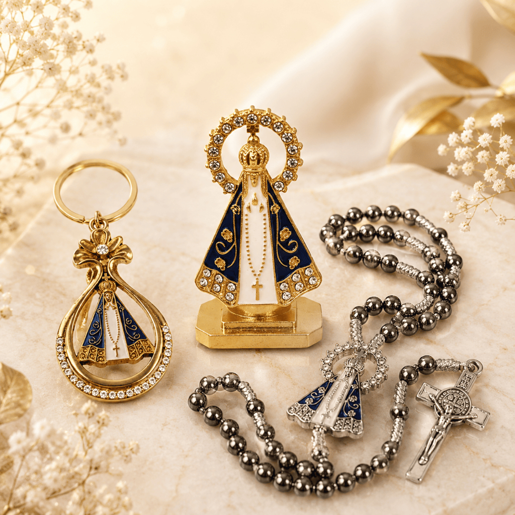 Kit Nossa Senhora Aparecida 3 Peças Imagem Chaveiro e Terço de Pulso Católico Religioso Santa