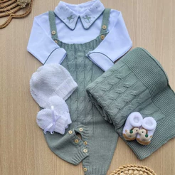 Saída maternidade menino verde maré tema cavalinho 6 peças completa tricot