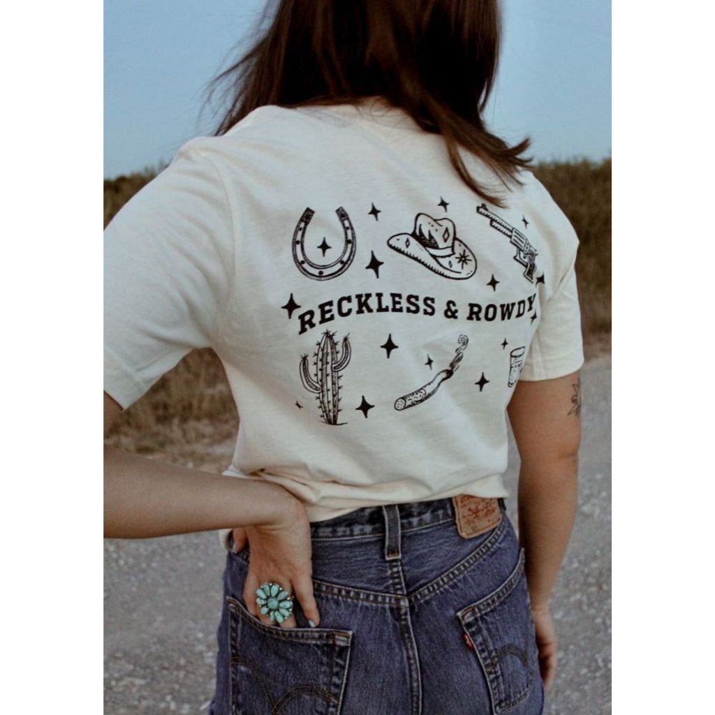 Camiseta Feminina Estampado com: Beckless - Básica Moderna 100% Algodão Manga Curta Gola Redonda Confortável
