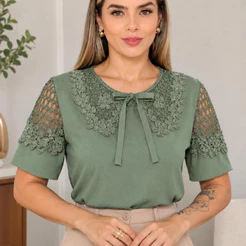 Blusa Feminina SOCIAL Manga Curta Gola Alta detalhe em Pérola Moda Evangélica