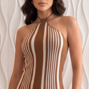 Vestido Midi Tricô Listrado Decote Frente Única Fenda Lateral Sem Manga Modal — imagem 2 de 2
