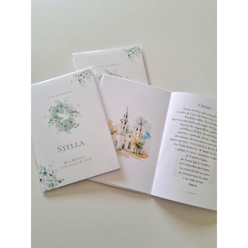 livrinho de orações personalizado para lembrancinha de eucaristia e batizado