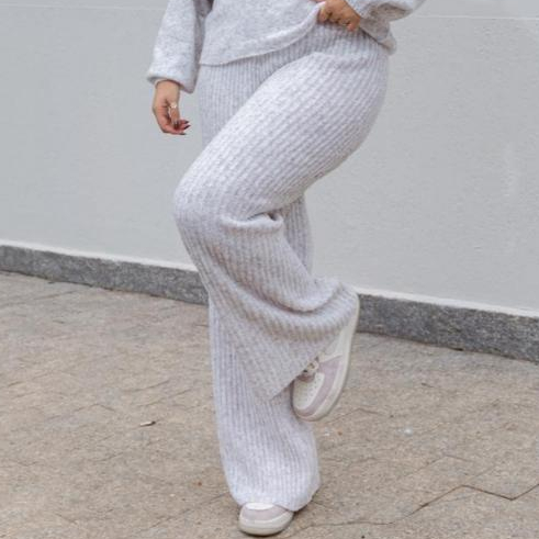 Calça Feminina Tricot Canelada Fio Mousse Flare Cintura Alta Confortável Moda Inverno Calça Feminina