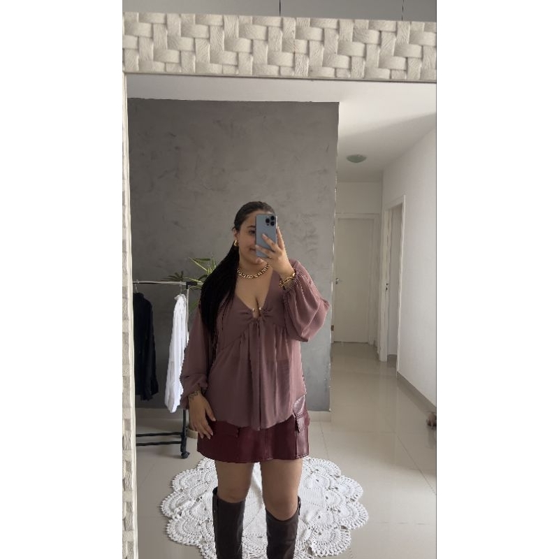 Bata com Detalhe Central