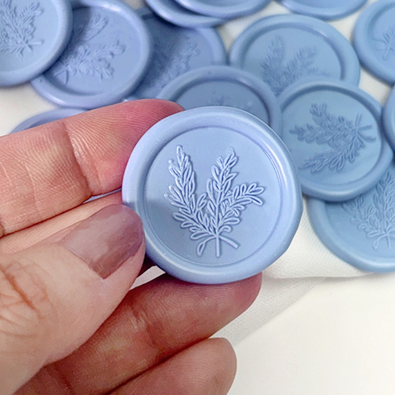 LACRE CERA CONVITE CASAMENTO AZUL SERENITY CREMOSO em Oferta na Shopee