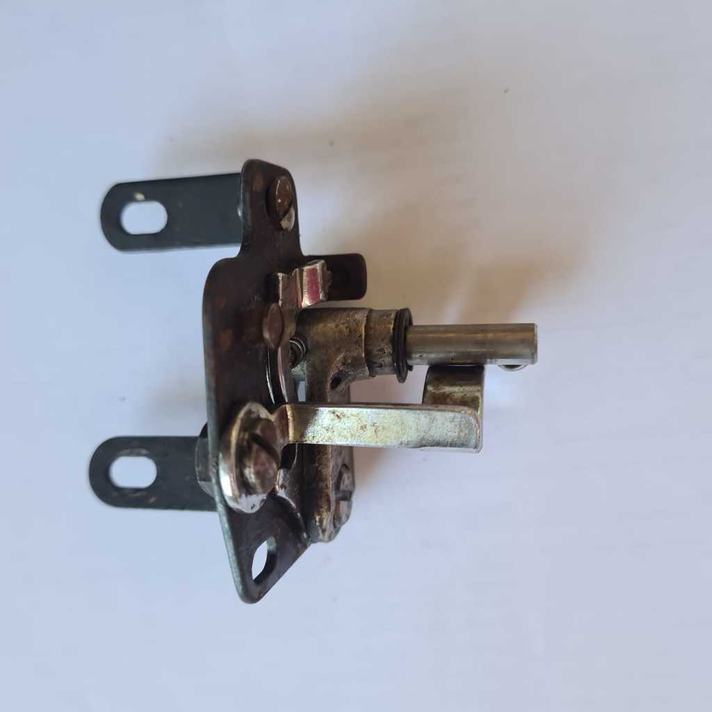 Enchedor de Maquina de Costura antiga Restaurar Colecionador Vintage Maquina Antiga