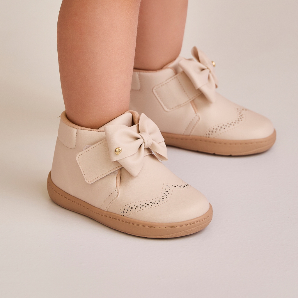 Tênis Infantil Barefoot com Cano Médio Retrô Clássico Pampili