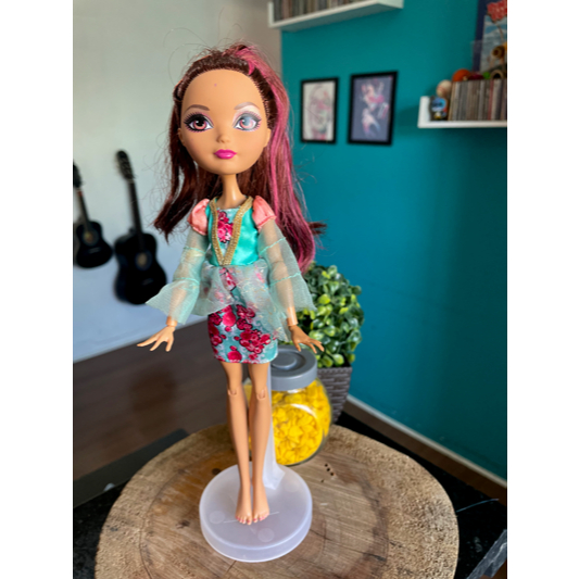 Boneca Ever After High Monster High - Usada