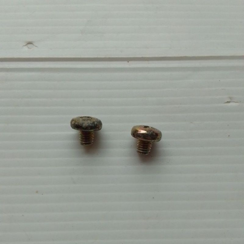PARAFUSOS DO TIMER DA LAVADORA ELECTROLUX LM08 LF10 USADOS
