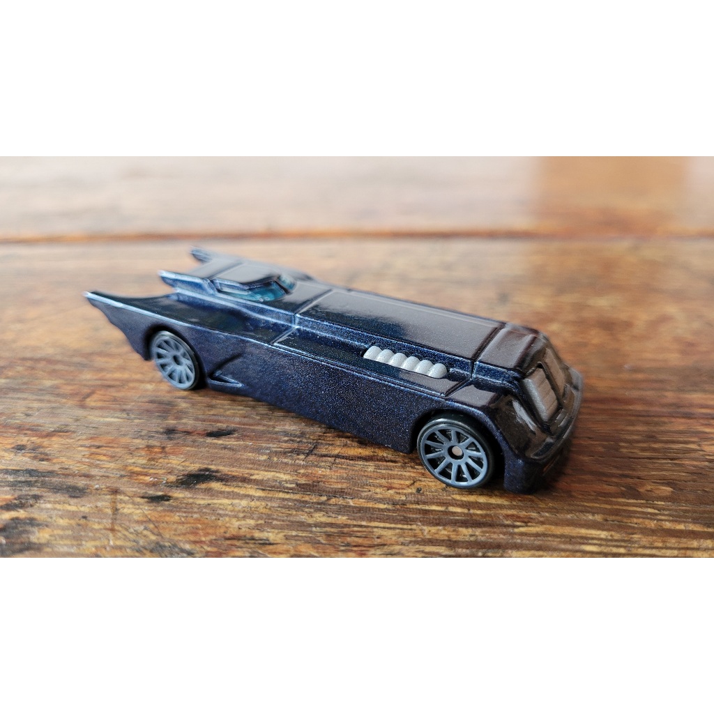 Hot Wheels - Batman: The Animated Series Batmobile Azul - Batman 2018 (Fora da Embalagem) - 1:64
