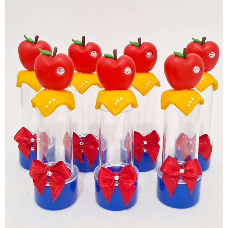 Lembrancinha Branca de Neve com aplique em Biscuit