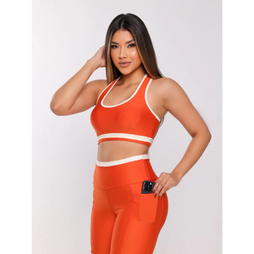 Conjunto Feminino Para Academia e Corrida Bermuda Com Bolso e Top Fitness