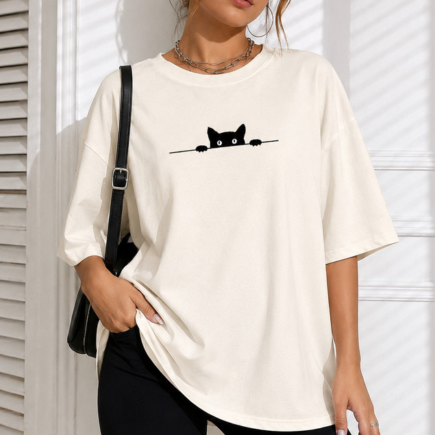 Camiseta Oversized Feminina Gatinho Minimalista Estampada Streetwear Manga Ampla Ombro Caído Casual Confortável