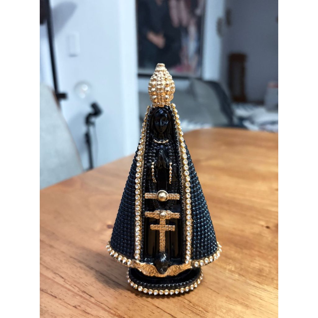 Miniatura Nossa Senhora Aparecida Decorada Strass Pérolas falsas Imagem Religiosa Católica Pequena Luxo