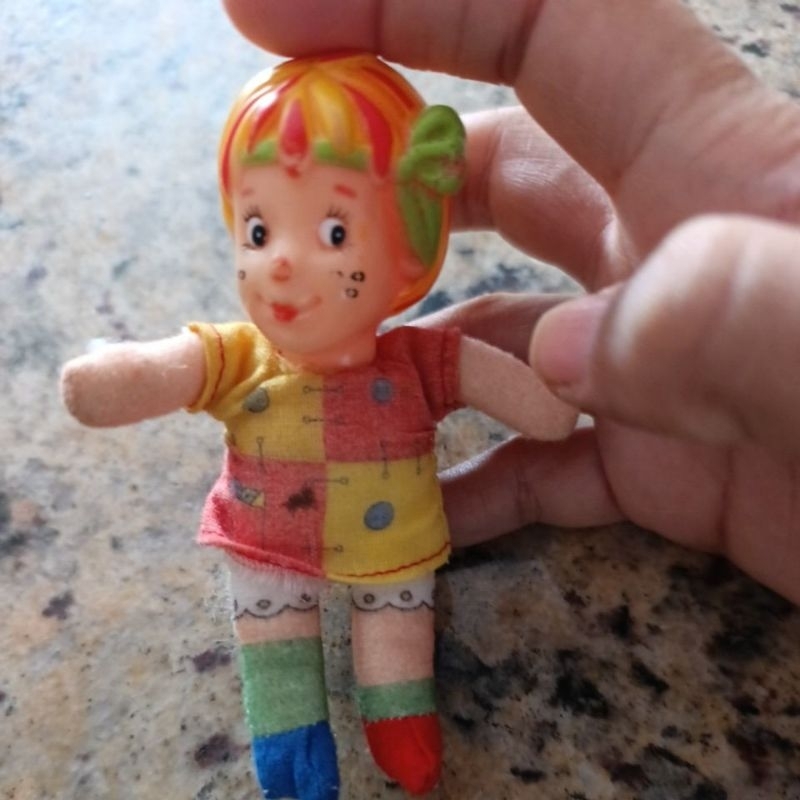 boneca antiga a Emília fofolete Estrela